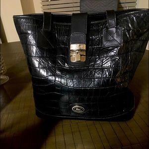 Dooney and Bourke black leather crossbody shoulder bag.
